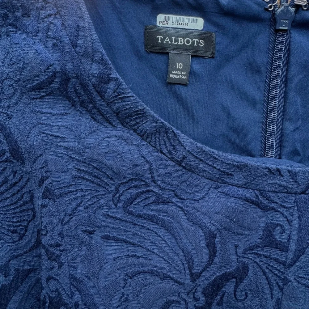TALBOTS Women’s Brocade Navy Dress 10 - Picture 3 of 6